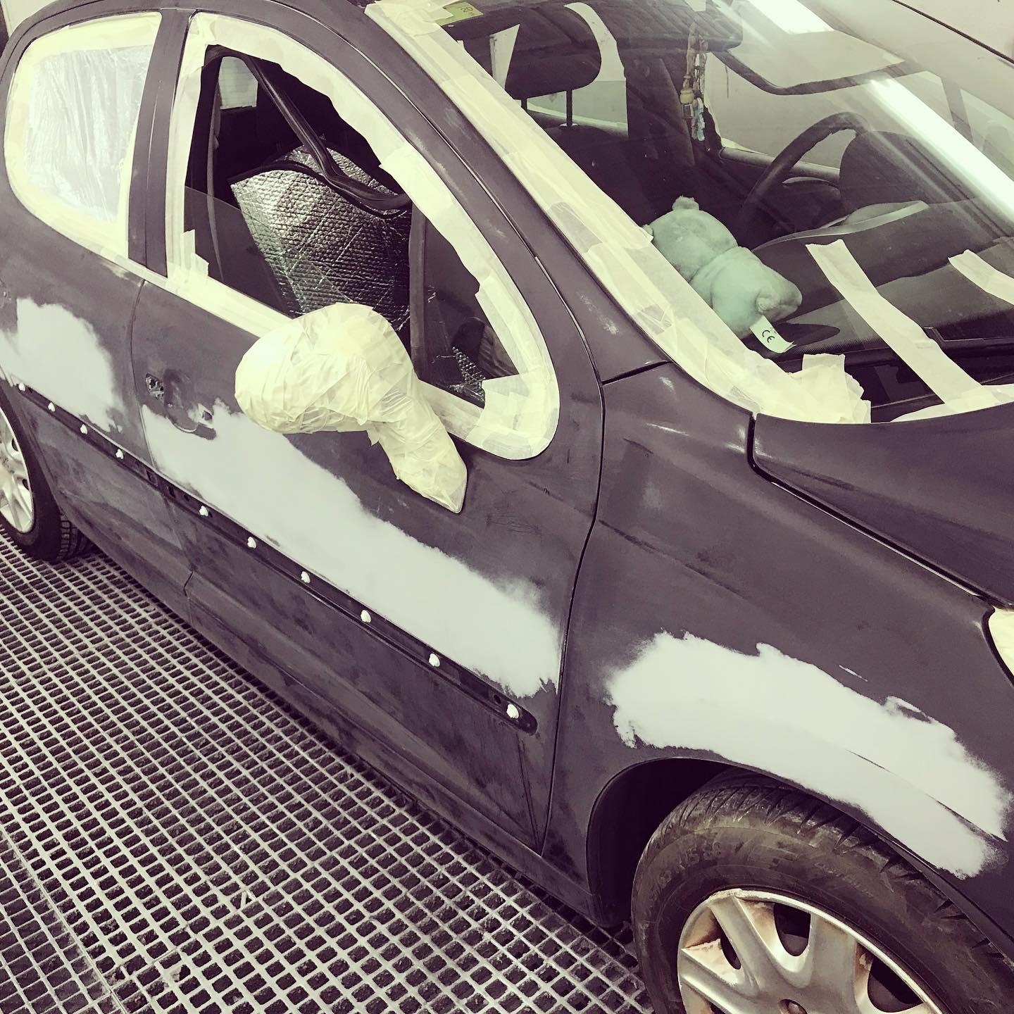 talleresaxarquia, chapa y pintura, mecanica, velez malaga, compañias de seguros, siniestros, pintado de coches, reparacion de plasticos, taller, taller concertado, reparacion de vehiculos, 