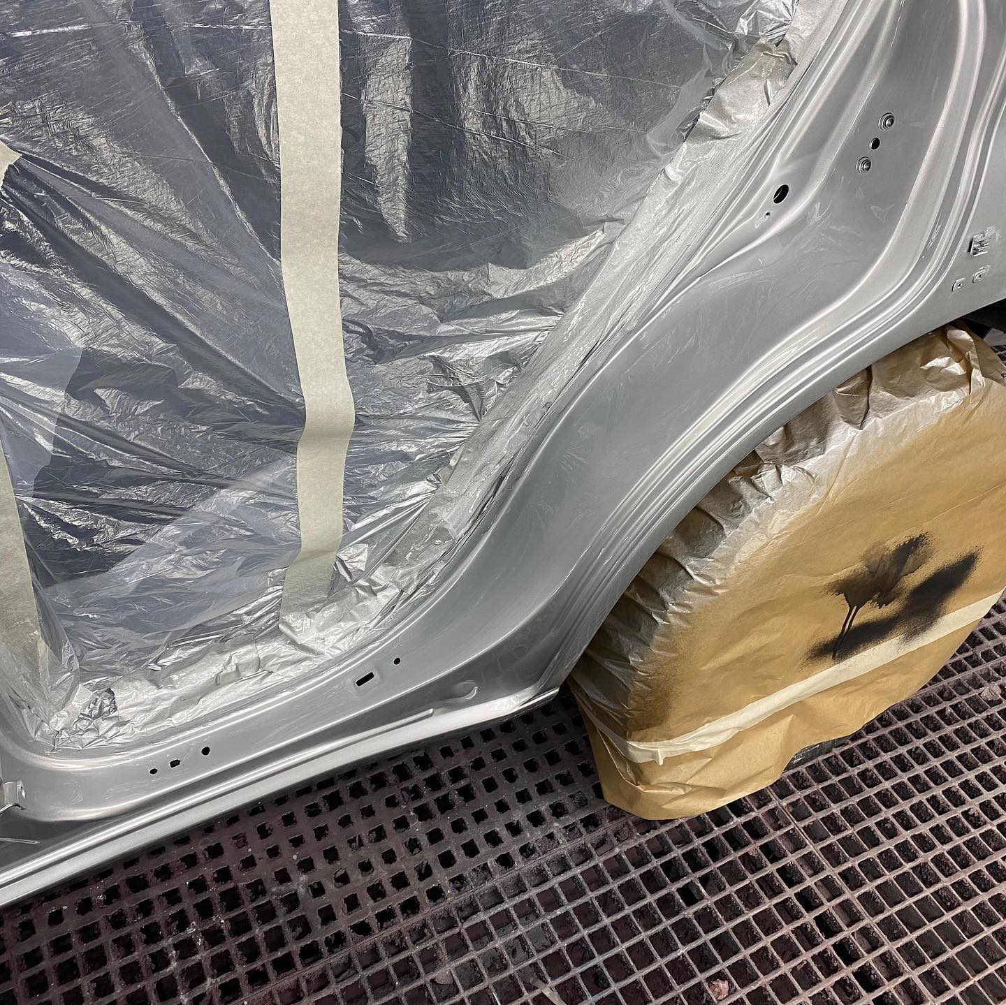 talleres axarquia, chapa y pintura, mecanica, taller concertado, compañias de seguros, coches de sustitución, mecanica, reparación del automovil, taller en velez malaga, malaga, axarquia, trabajos en bancada, reparacion, llantas, pintado de llantas, maquina de ozono,  Pintura Completa, 