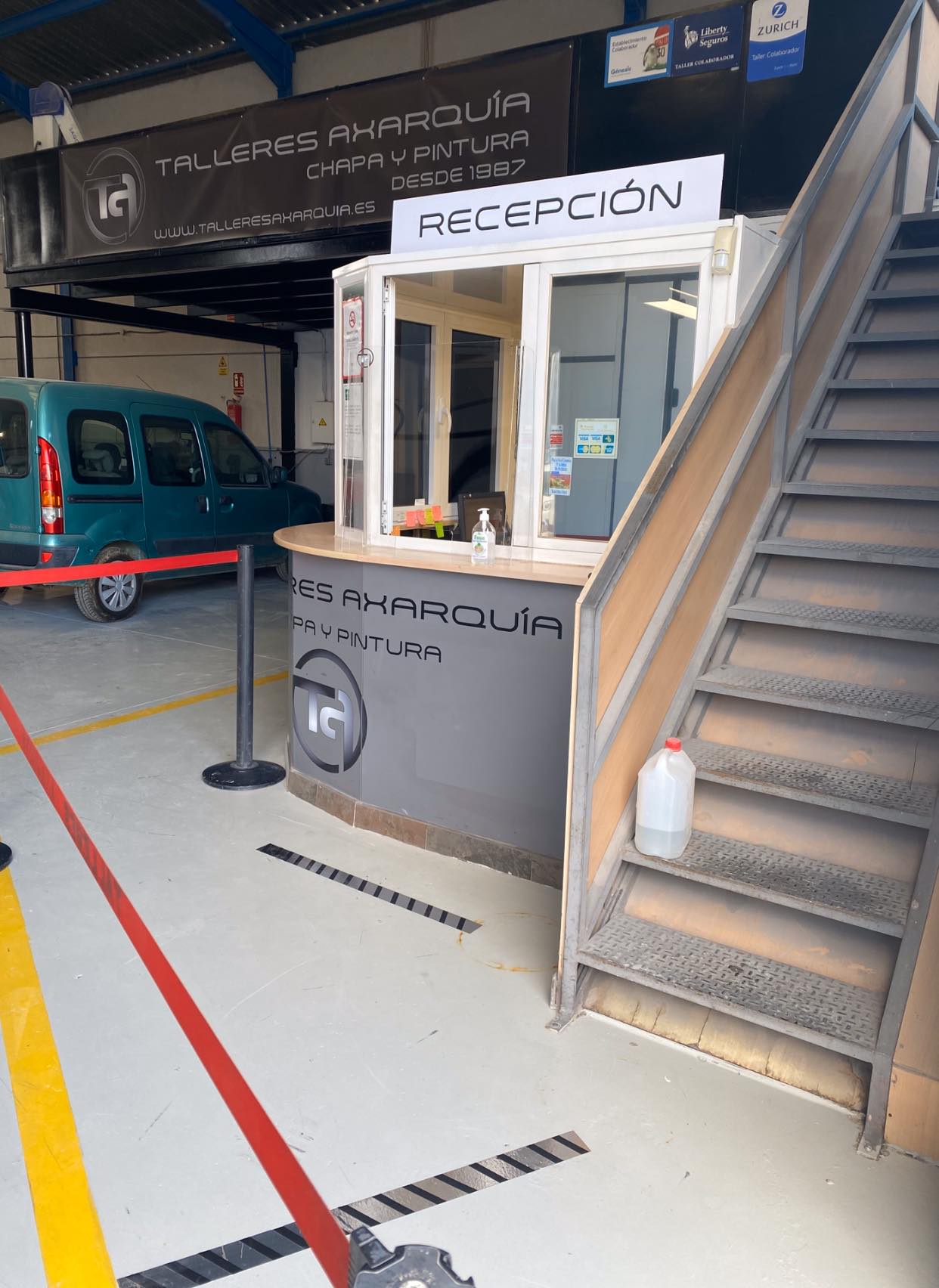 talleresaxarquia, chapa y pintura, mecanica, velez malaga, compañias de seguros, siniestros, pintado de coches, reparacion de plasticos, taller, taller concertado, reparacion de vehiculos, 