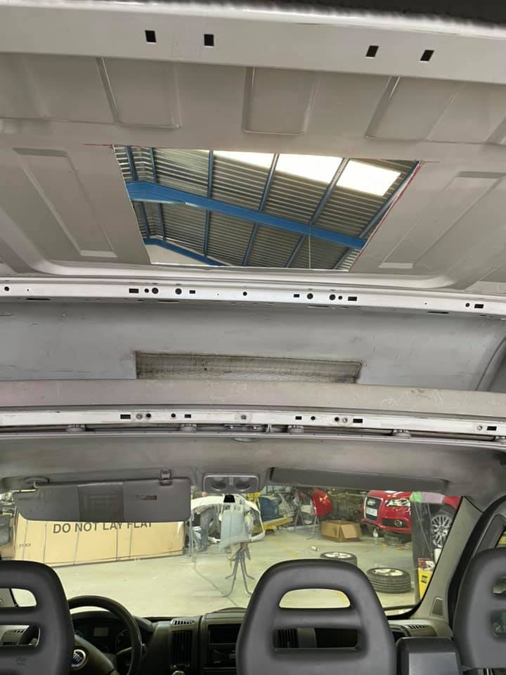 talleres axarquia, chapa y pintura, mecanica, taller concertado, compañias de seguros, coches de sustitución, mecanica, reparación del automovil, taller en velez malaga, malaga, axarquia, trabajos en bancada, reparacion, llantas, pintado de llantas, maquina de ozono,  Pintura Completa, Diyo Homologaciones, 